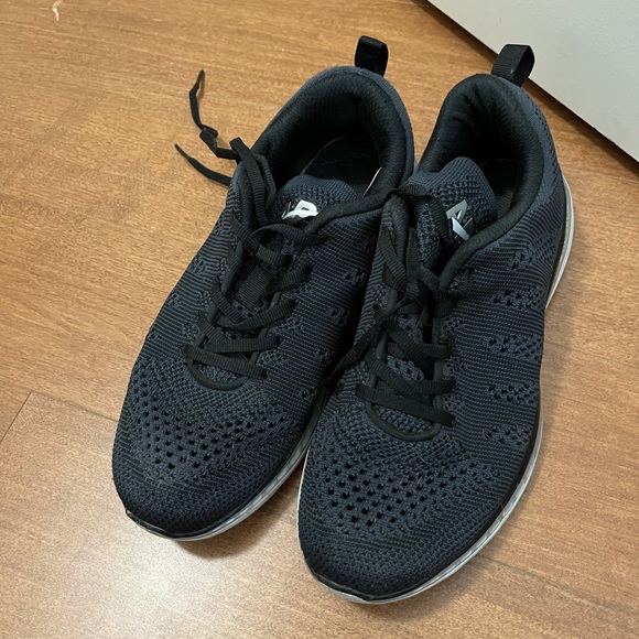APL Black Techloom Pro Sneakers - Picture 2 of 8